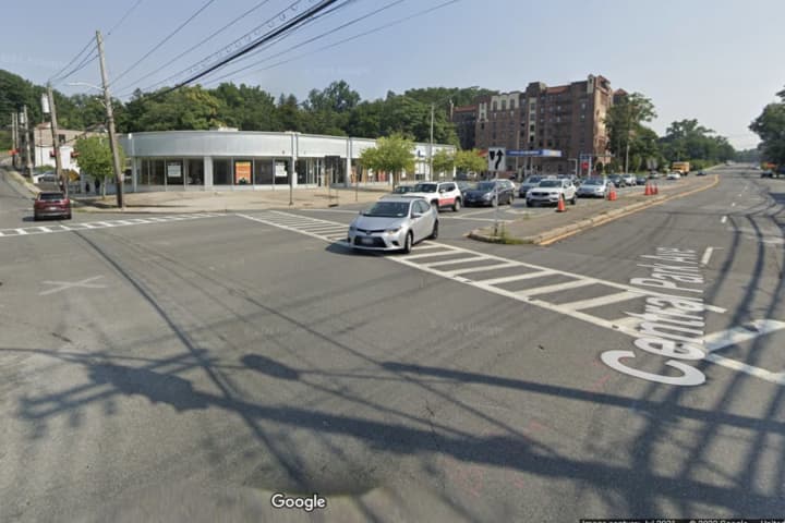 Police Officer Injured In Three-Vehicle Crash In Greenburgh, Police Say