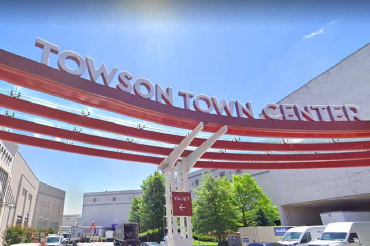 Six Juveniles Arrested In Towson Town Center Assault On Officers: Police