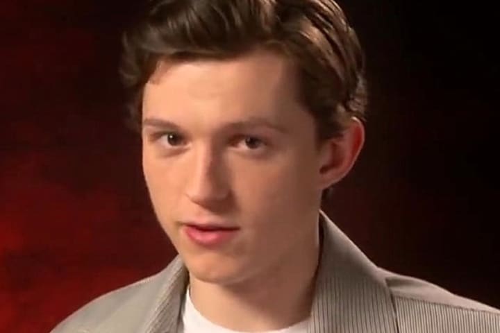 Tom Holland Makes Surprise Visit To North Jersey