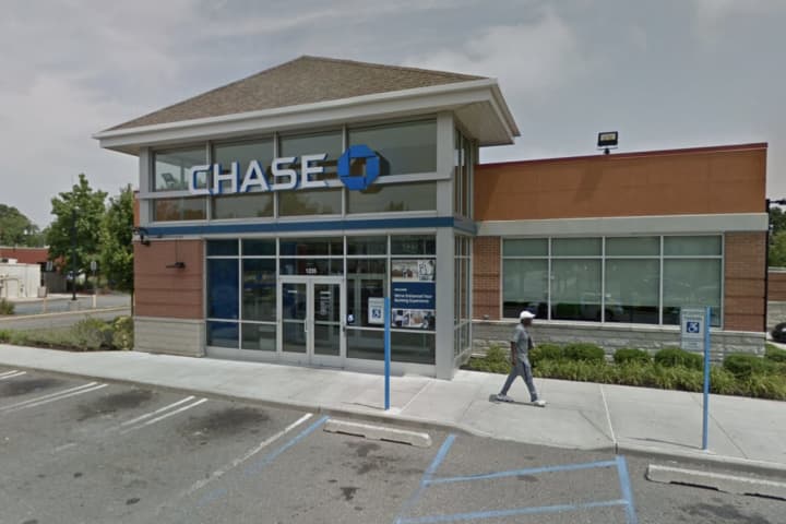 Suspects Nabbed For String Of Long Island Bank Robberies