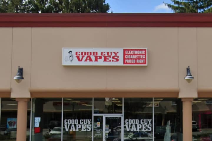 Teens Threaten To Shoot Warren County Vape Shop Workers, Flee With Nearly $1K In Proceeds: PD