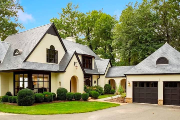 These Are The Most Recent Mansions Sold In Maryland's Richest Neighborhood