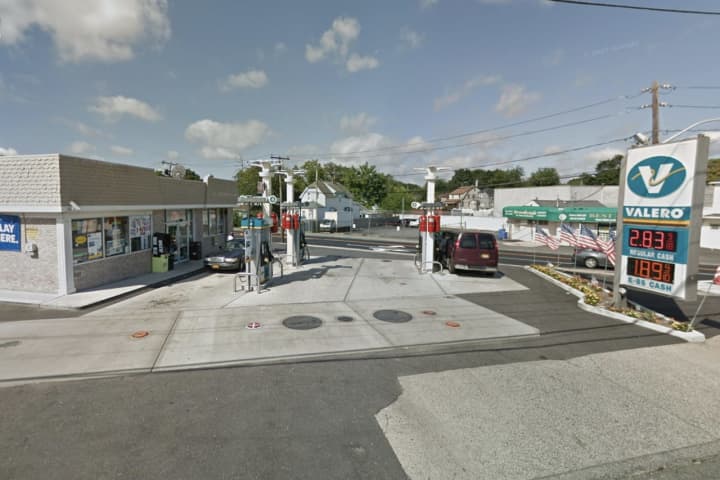 Clerk Hit With Gun During Uniondale Gas Station Robbery