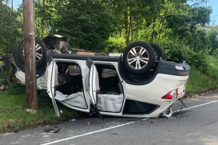 3 Hurt As Car Flips On Route 15 In Morris County