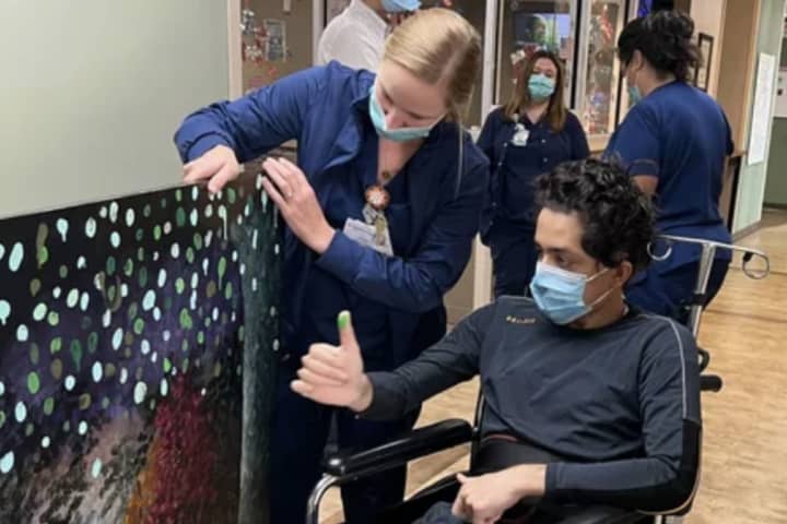 Virginia Tech Med School Student Battles Cancer With Help From Friend