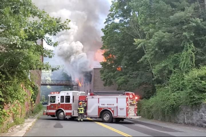 Multiple Crews Battle 4-Alarm Fire In Western Massachusetts (UPDATE)