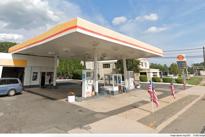 Morris County Gas Station Robbed At Gunpoint (DEVELOPING)