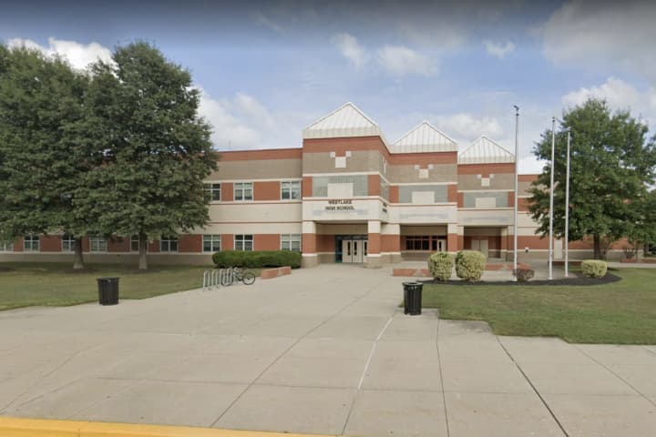 Student Breaks Out Concealed Gun During School Fight At Westlake High School, Sheriff Says