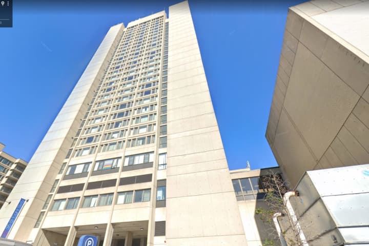 Suspect Hangs From 12th Floor Window In Escape Attempt From Boston Police