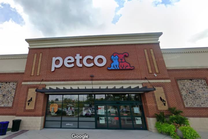 Teen Rubbed Lotion On Random Women At Maryland Petco: Police