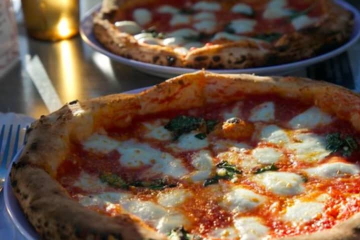VA Neapolitan Pizzeria Chain Is Getting So-So Reviews In Loudoun County