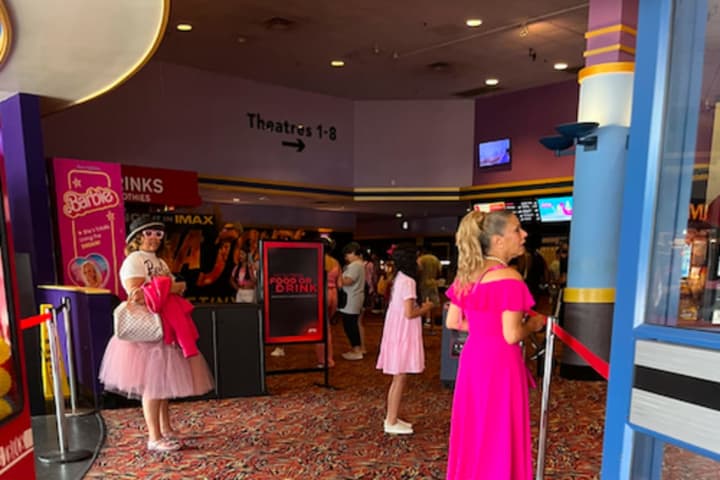 'Hot As Hell': AC Outage Has Arlington Moviegoers Sweltering Through 'Barbenheimer'