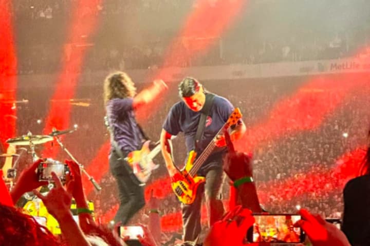 Metallica's Rob Trujillo Gives Subtle Shoutout To Elizabeth Fire EMS During MetLife Concert
