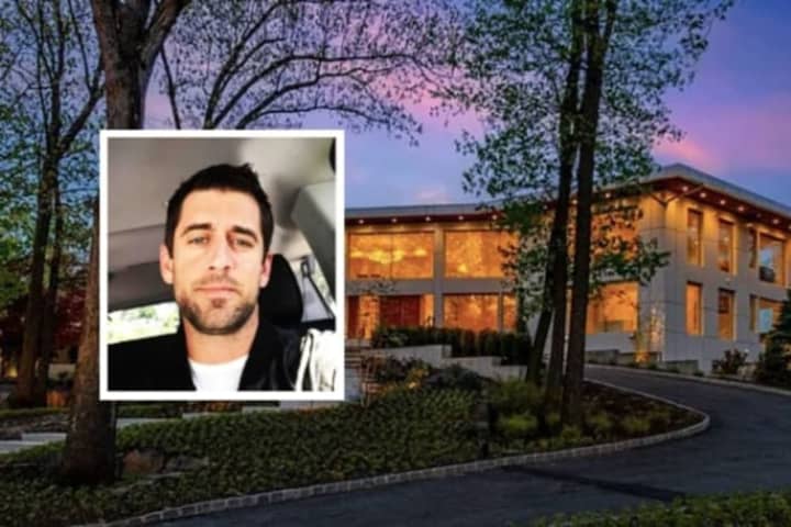 Aaron Rodgers Clams Up When Talking Furnishing New North Jersey Home