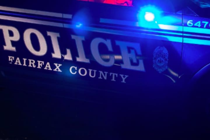 Man Found With Gunshot Wound Dies In Fairfax County (DEVELOPING)