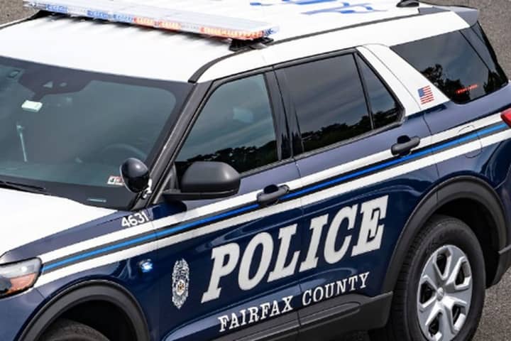 1 Dead, 2 Seriously Hurt In Fairfax County Crash: Police