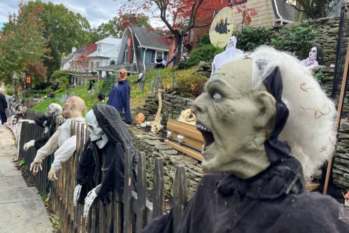 Clinton Place Takes Shape: Hackensack Street Decorates For Another Halloween (PHOTOS)