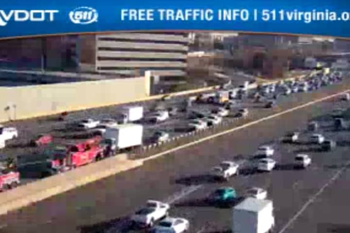 Tractor Trailer Crashes On I-495 In Fairfax County