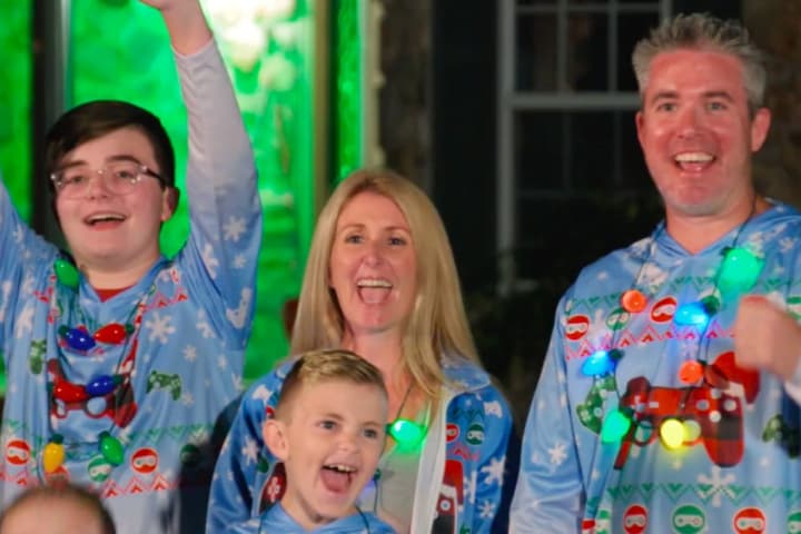 Did Deptford Family Win ABC's 'Great Christmas Light Fight'?