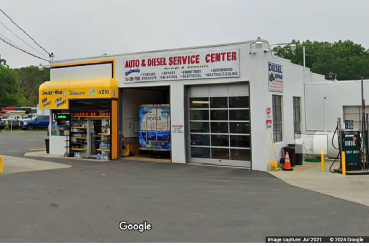 Sliding RV Kills Mechanic, 29, At New Jersey Garage: Police