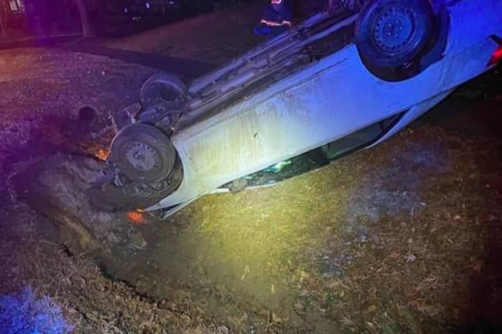 Unlicensed DUI Driver, Passenger Escape Flipped Car In Stafford: Sheriff