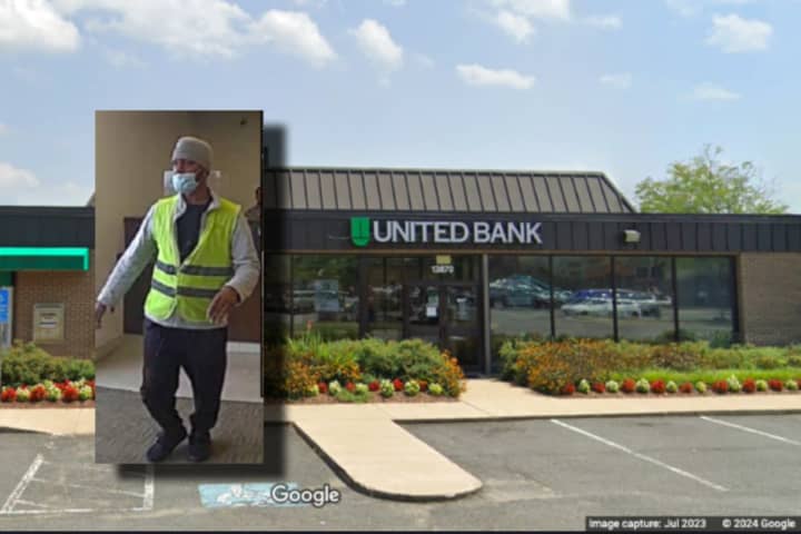 Attempted Bank Robber Sought In Woodbridge