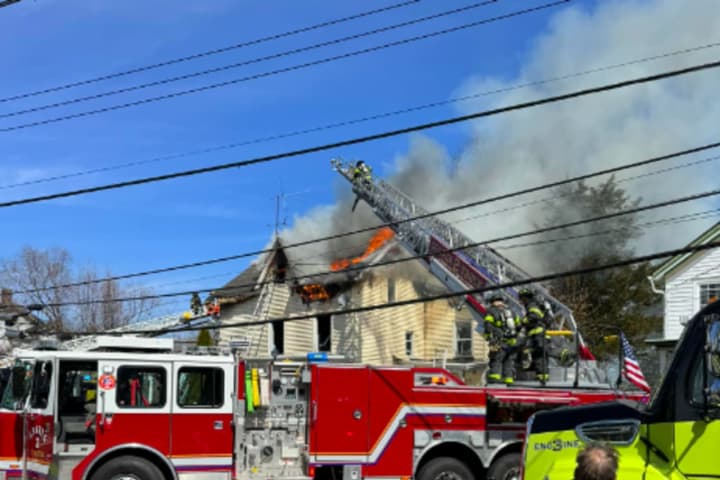 11 Displaced By Newton House Fire: Red Cross