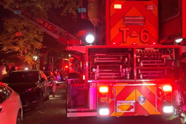 Eleven Displaced By Columbia Heights Apartment Fire In DC, Officials Say