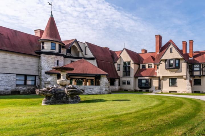 PHOTOS: Vanderbilt's Western Mass 'Cottage' Listed For $12.5M