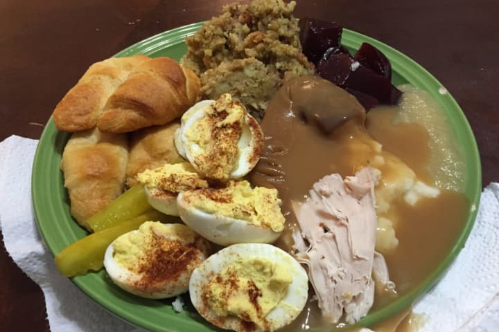 Restauranteur Donates 800 Pounds Of Turkey To Soup Kitchen In Need
