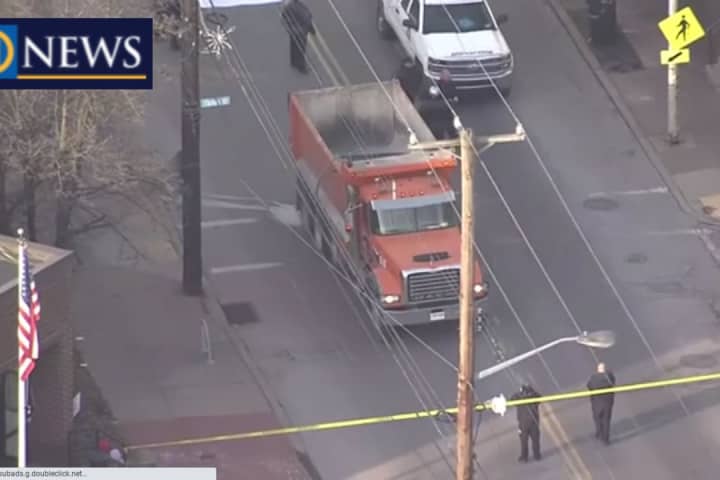 Woman In Marked Crosswalk Struck Dead By Dump Truck In Pittsburgh: Authorities
