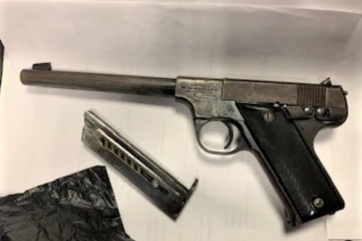 Boston Dad Busted Trying To Board Flight At Logan Airport With Loaded Gun: DA