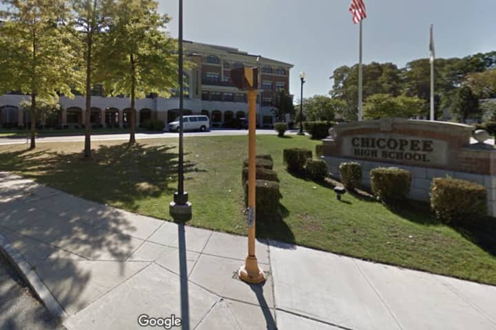 UPDATE: Chicopee High Off Lockdown After Threat Made Against School: Superintendent