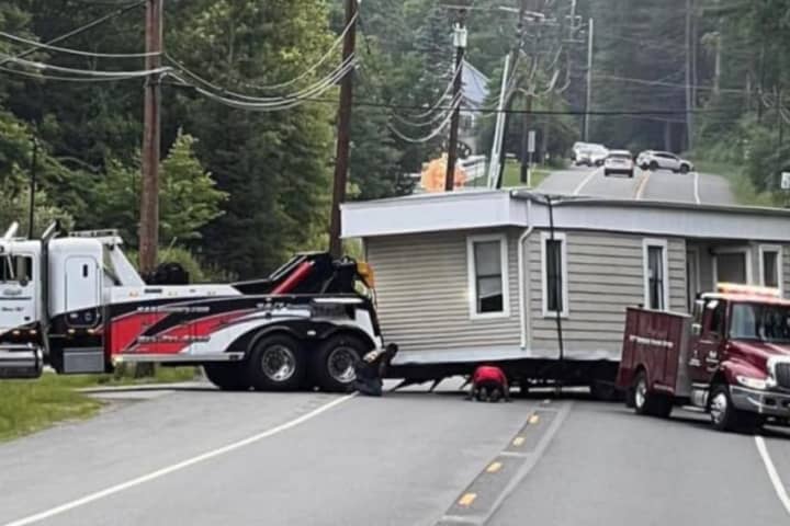 Truck Hauling Mobile Home Comes Loose On Rt. 206, Closing Both Sides For Hours: NJSP