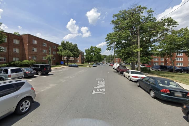 Man Found Dead With Traumatic Injuries In Maryland Apartment, Police Say (DEVELOPING)