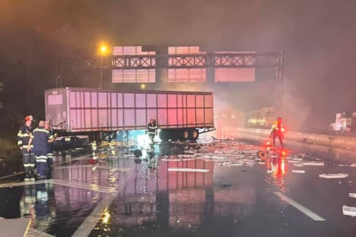 Triple Tractor-Trailer Crash Brings Traffic To Halt On Rt. 287: NJSP