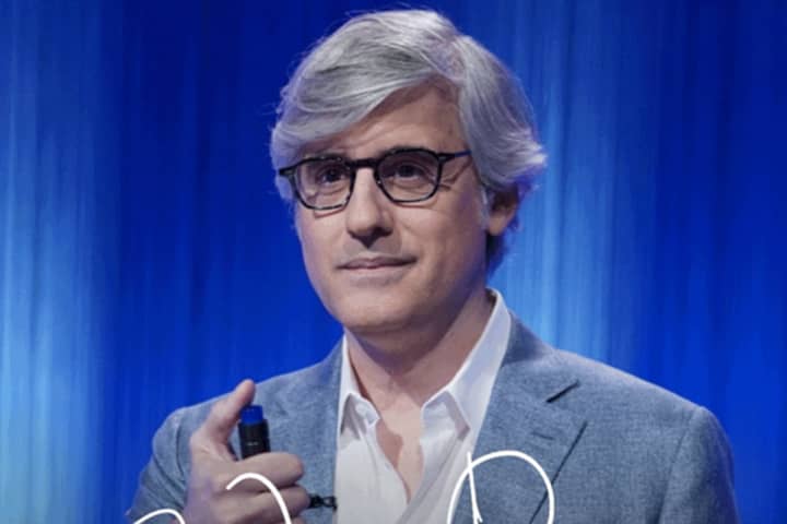 Shot At Redemption Slips Through Bethesda Native Mo Rocca's Hands In Celebrity Jeopardy! Win