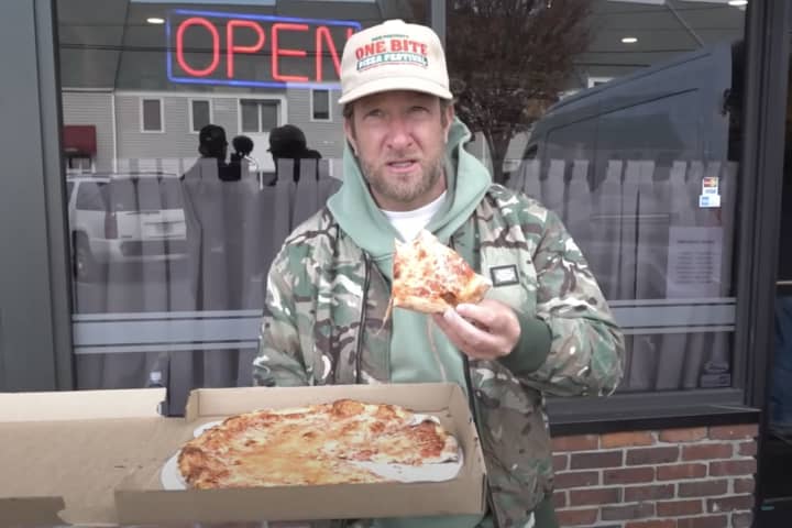 Things Get 'Awkward' As Pizza Guru Portnoy Rates Wakefield Pizzeria
