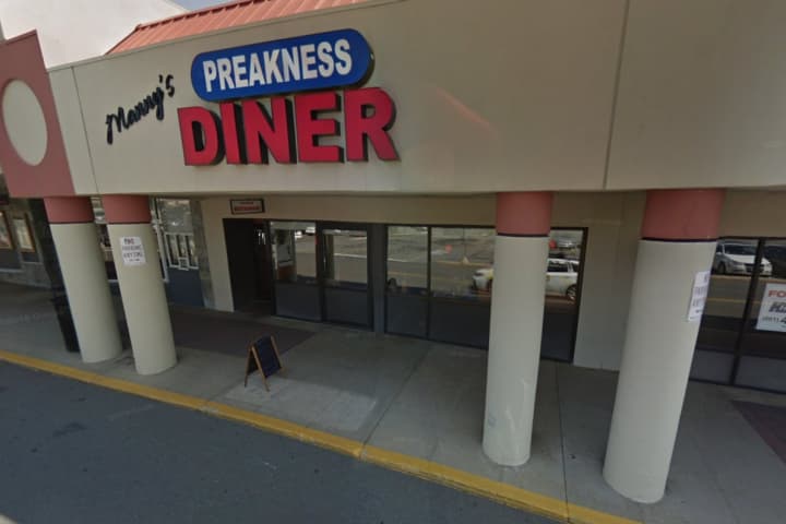 End Of An Era: Manny's Preakness Diner Closing In Wayne After 40 Years
