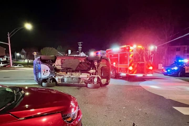 1 Hospitalized In 2-Car Crash In Montgomery County