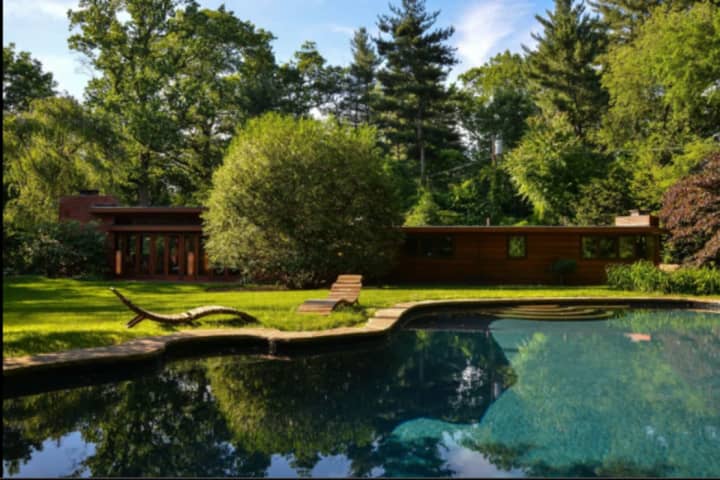 Frank Lloyd Wright House In Glen Ridge Hits The Market