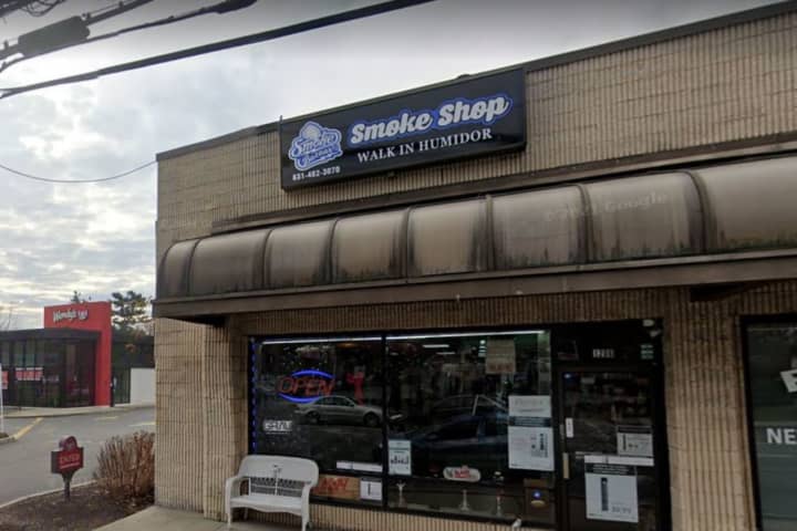 Two Suffolk County Store Workers Accused Of Selling E-Liquid Nicotine To Minors