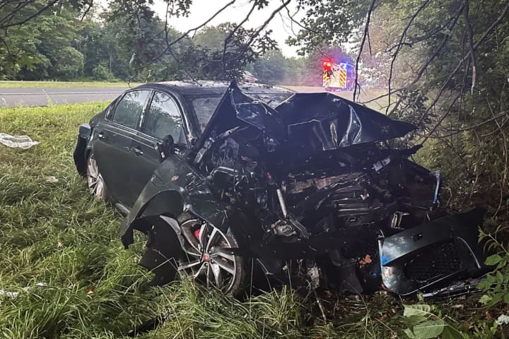 Driver Injured After Car Veers Off I-91, Crashes In South Deerfield