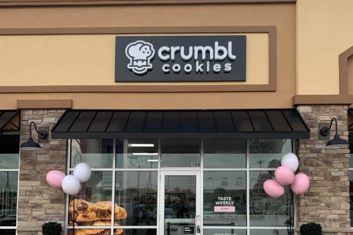 Crumbl Cookies Bringing Award-Winning Treats To New Massachusetts Location