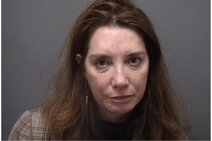 Norwalk Woman Charged With DWI In Darien After Failing To Stop At Stop Sign, Police Say