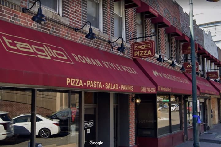 Mineola Eatery Stands Out For Roman-Style Pizza