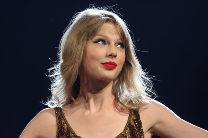 Taylor Swift's Private Jet Touched Down In Philadelphia, College Jet Tracker's Site Says