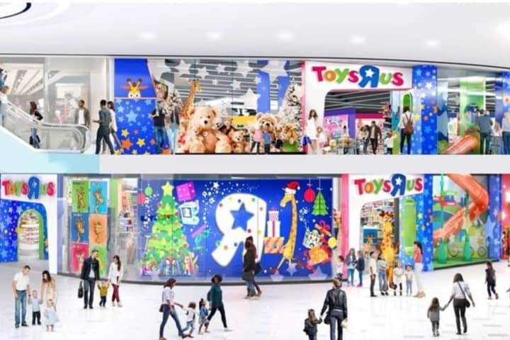 Toys 'R' Us Makes Comeback With Opening Of US Flagship Store In NJ