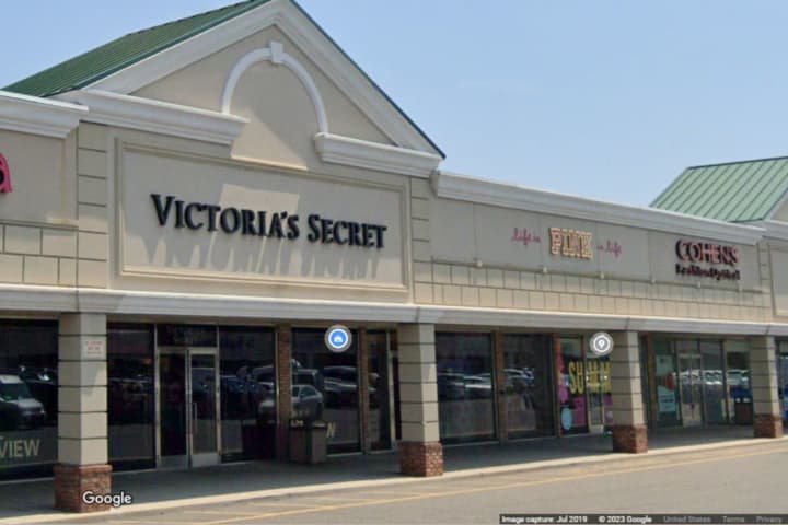 Shoplifters Nab $8K Worth Of Perfume From 2 Long Island Victoria's Secret Stores