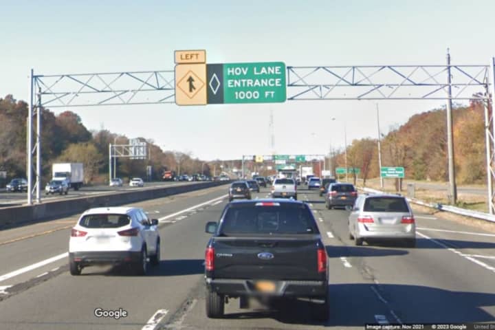 Long Island Expressway Crash: 38-Year-Old Killed In Collision With Tractor-Trailer